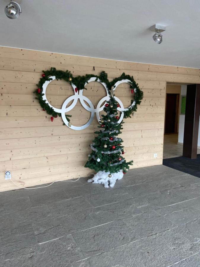 דירות ננדה Sunny Swiss Alps Studio By Telecabine מראה חיצוני תמונה
